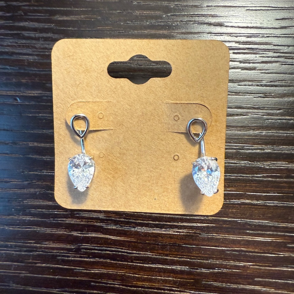 Simple Vera Vera Wang Silver Tone White Floater Earrings